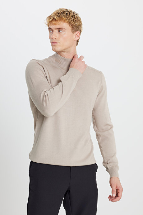 Yünlü Standart Fit Normal Kesim Yarım Balıkçı Yaka Triko Bej Melanj Kazak resmi