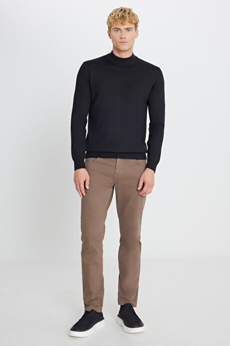 Yünlü Standart Fit Normal Kesim Yarım Balıkçı Yaka Triko Siyah Kazak resmi