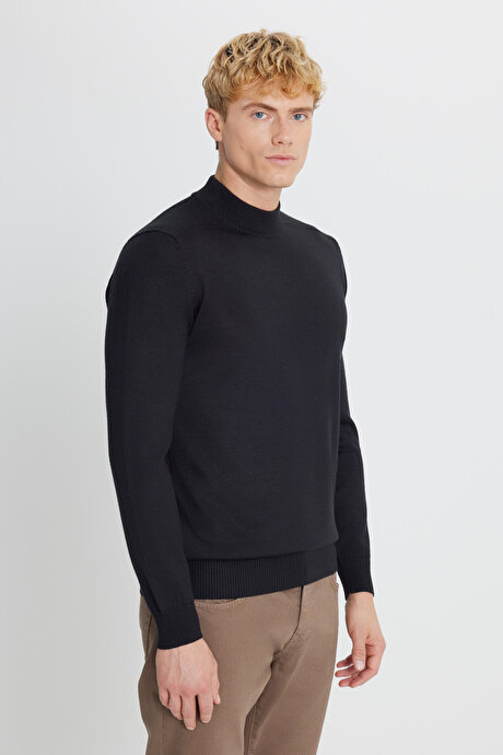 Yünlü Standart Fit Normal Kesim Yarım Balıkçı Yaka Triko Siyah Kazak resmi