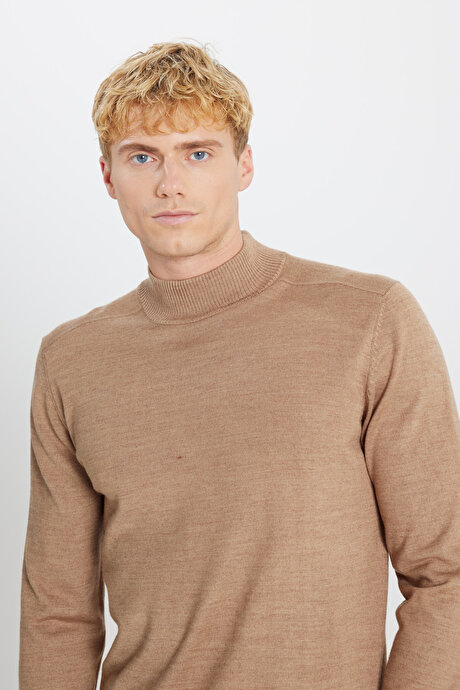 Yünlü Standart Fit Normal Kesim Yarım Balıkçı Yaka Triko Vizon Kazak resmi