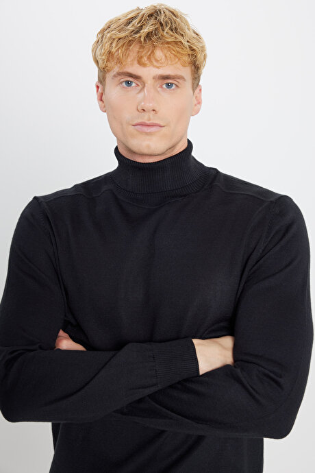 Yünlü Standart Fit Normal Kesim Tam Balıkçı Yaka Triko Siyah Kazak resmi