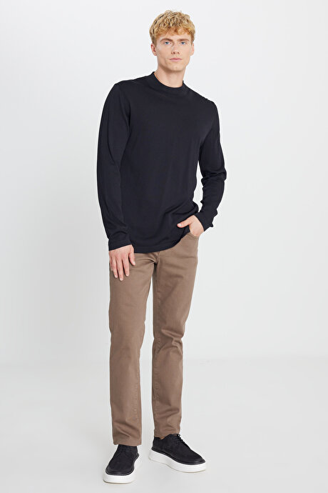 Standart Fit Normal Kesim Yarım Balıkçı Yaka Triko Basic Siyah Kazak resmi