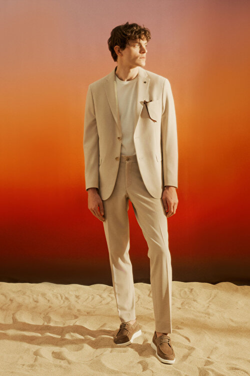 Slim Fit Dar Kesim Mono Yaka Gofre Desenli Kapak Cepli Esnek Bej Takım ElbiseACE030252238BEJ