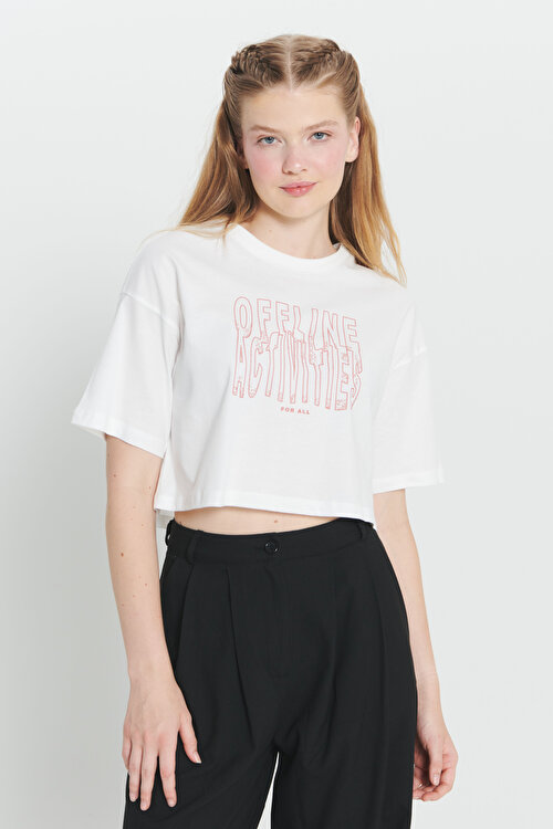 Oversize Fit Bol Kesim %100 Pamuk Bisiklet Yaka Baskılı Crop Ekru TişörtCCK482420049EKR
