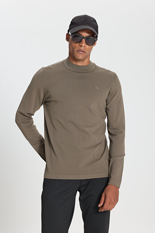 Standart Fit Normal Kesim Yarım Balıkçı Yaka Basic Triko Haki KazakCOE492510182HAK