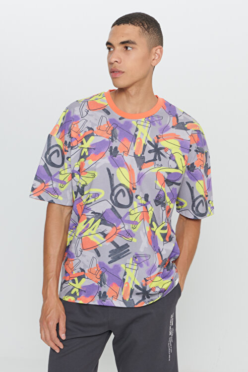 Oversize Fit Bol Kesim Pamuklu Yumuşak Dokulu Grafiti Tasarım Baskılı Bisiklet Yaka Sarı TişörtET4824200040SAR