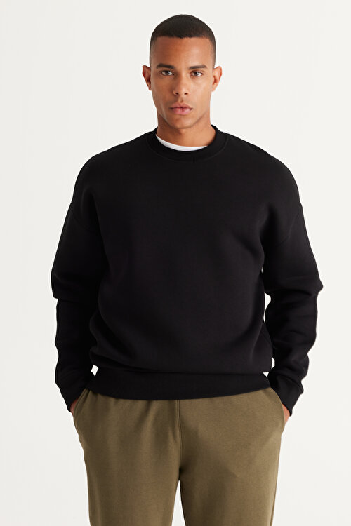 Oversize Bol Kesim İçi Polarlı 3 İplik Bisiklet Yaka Pamuklu Siyah SweatshirtET5224100016SYH