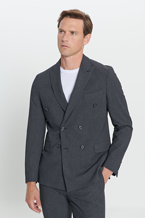 Slim Fit Dar Kesim Kırlangıç Yaka Gofre Desenli Kruvaze Antrasit Takım ElbiseYDC302420012ATR
