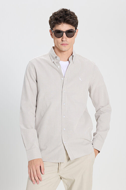 %100 Pamuk Slim Fit Dar Kesim Düğmeli Yaka Çizgili Bej-Beyaz GömlekYDE202510171BBZ
