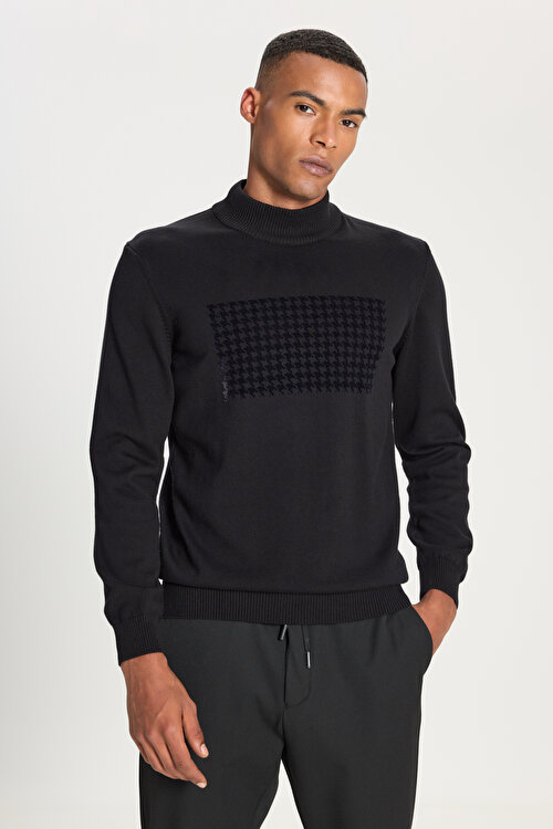 %100 Pamuk Standart Fit Normal Kesim Yarım Balıkçı Yaka Baskılı Triko Siyah KazakYDE492510228SYH